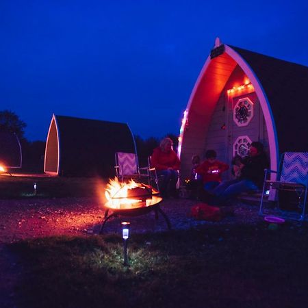 Camping Pod Near Lake Hotel Preston  Buitenkant foto